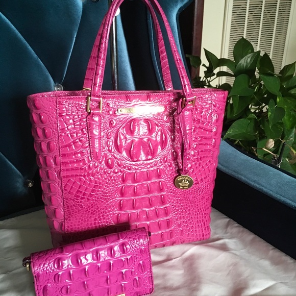 pink brahmin wallet
